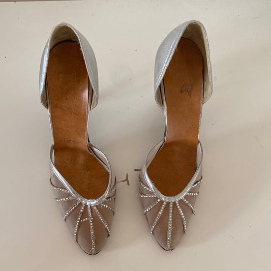 Elegant Vintage Pumps Collectors Size 6